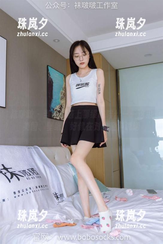 袜啵啵-小淳 袜啵啵 - 当小淳遇上那缕咖啡丝——这组美图、壁纸,好像在对我轻声说话