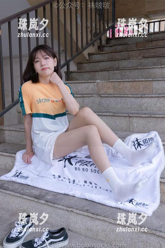 袜啵啵 - 说好的尝试，脚尖加固的短肉丝，看图片就知道芝士有多绝妙，资源随意取走！