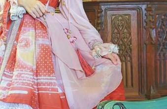 羡慕陆卿卿kyokyo，这波洛丽塔资源真让人想一再回头，看来看去根本停不下来。