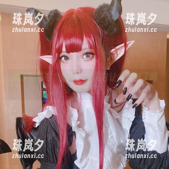 高清雪猫毛衣盛典：为何它让我想到了暖冬的泡泡？