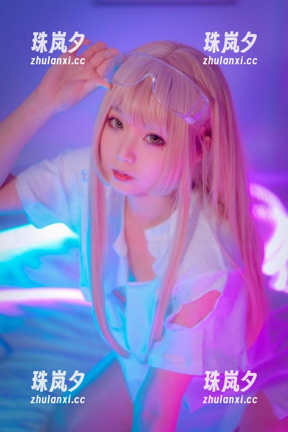 青水百合子 青水百合子:来看我的定制女王作品,男生们请自带薯片!