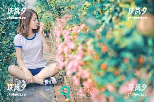 青豆客 - 原图里的天台，无疑是Kiren_程程程一场假装冷静的秀场。