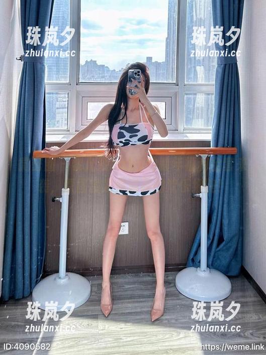 微密圈 - 黎允熙baby的跨年福利全套来袭，原图激发你潜藏的欢乐细胞！